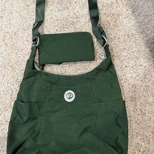 Baggallini Green Crossbody Bag with Wallet